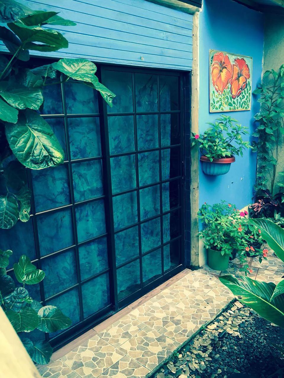 Wood House Hostel La Fortuna Buitenkant foto