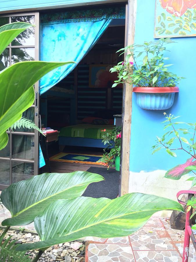 Wood House Hostel La Fortuna Buitenkant foto